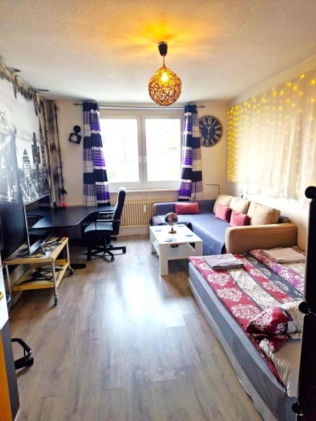 Cozy Trendy Spacious Room In Green Area 12 Min. Near To The Center Alexanderplatz ベルリン エクステリア 写真